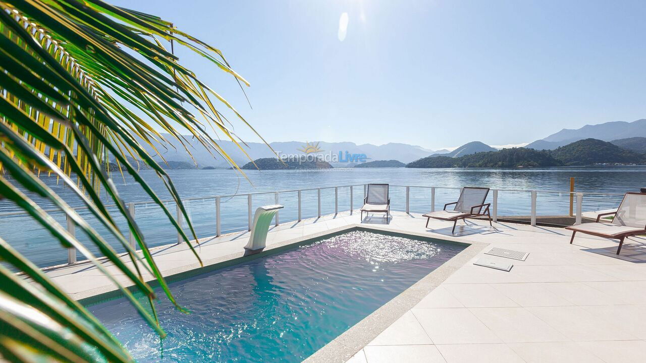 Casa para alquiler de vacaciones em Angra Dos Reis (Ilha do Cavaco)