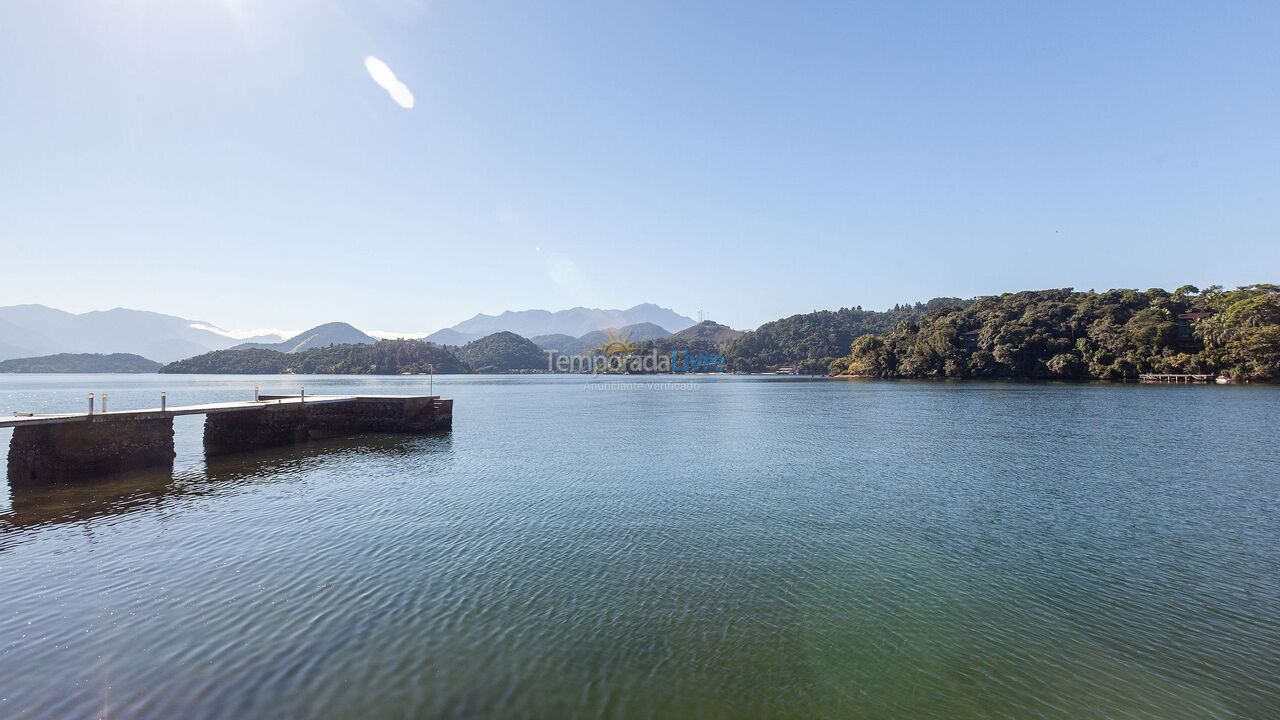 Casa para alquiler de vacaciones em Angra Dos Reis (Ilha do Cavaco)