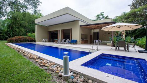 Anp047 - Charmosa casa com piscina em Mesa de Yeguas