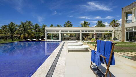 Bah450 - Luxurious mansion near the beach in Camaçari