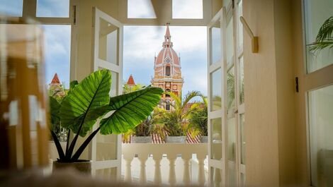 Car004 - Luxury 11 bedroom house in the historic center of Cartagena