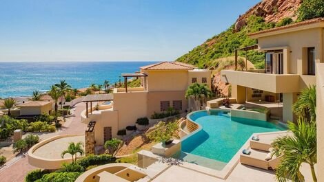 Cab017 - Linda villa triplex com piscina em Los Cabos