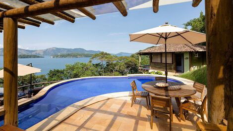 Ang014 - Beautiful house with 6 suites with wide views in Angra