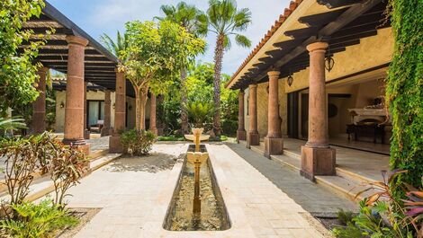 Cab020 - Incredible villa with infinity pool in Los Cabos