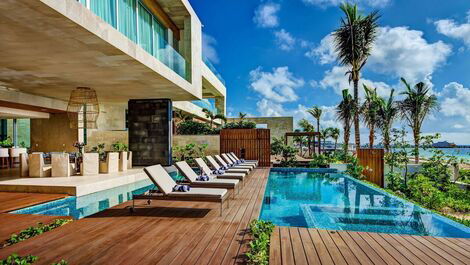 Pcr004 - Incredible beachfront villa in Playa del Carmen