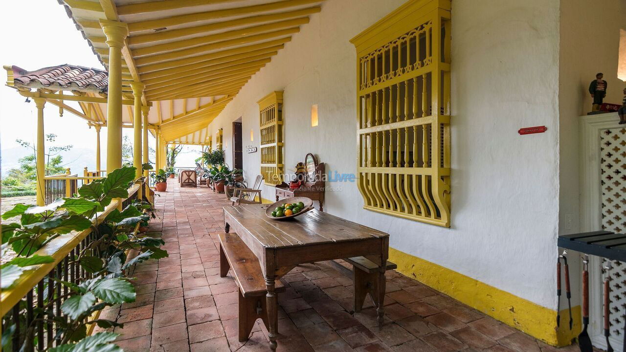 Casa para alquiler de vacaciones em Medellin (El Tesoro)