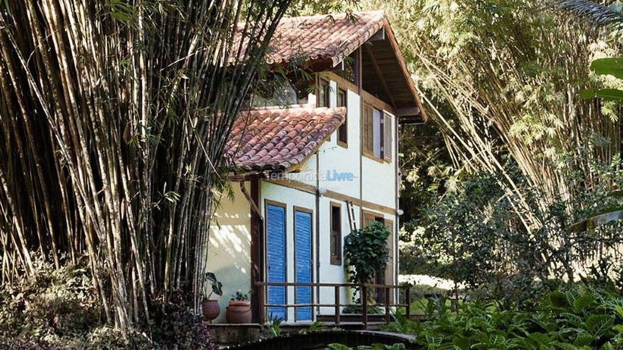 Casa para alquiler de vacaciones em Angra dos Reis (Vila do Abraão)