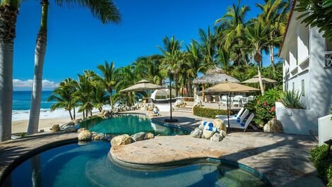 Cab010 - Lujosa villa con spa y piscina en Los Cabos