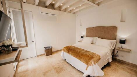 Car110 - Beautiful penthouse in the Historic Center of Cartagena