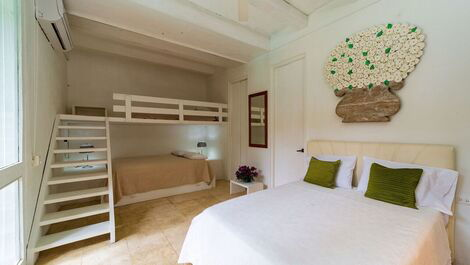 Car083 - Charming villa with pool and 3 suites in Cartagena