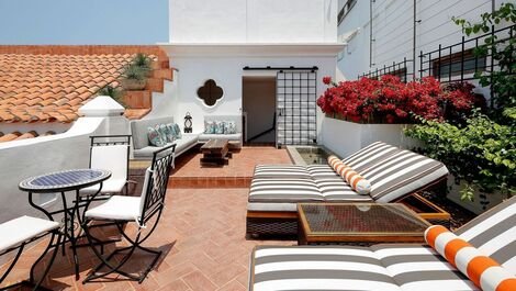 Car011 - Magnífica casa clássica com piscina em Cartagena