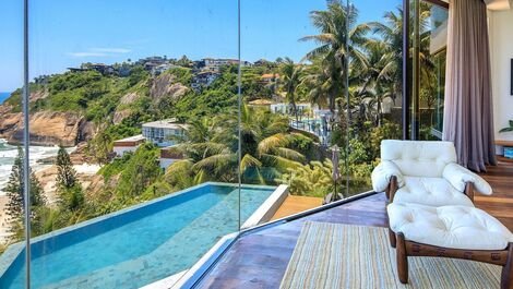 Rio017-Beautiful mansion with fantastic sea views in Joá