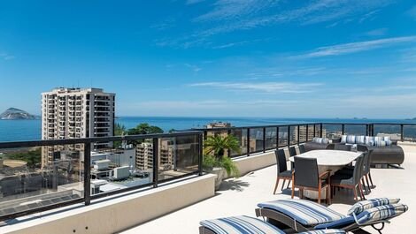 Rio001 - Luxury beachfront penthouse in Copacabana