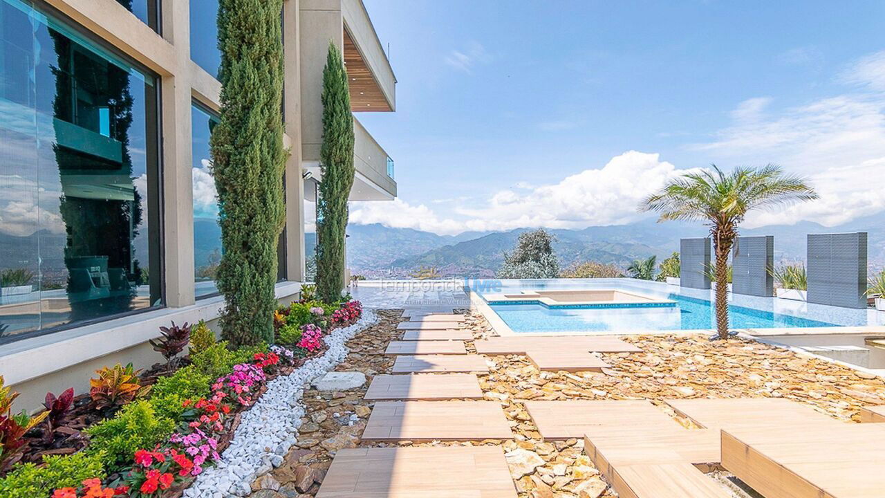 Casa para alquiler de vacaciones em Medellin (Envigado)