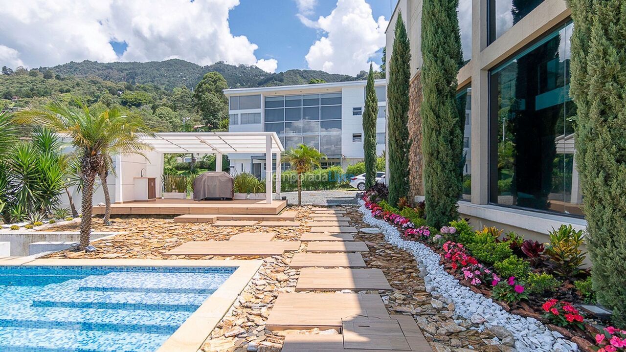 Casa para alquiler de vacaciones em Medellin (Envigado)