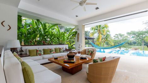 Anp051 - Incrível mansão com piscina em Mesa de Yeguas