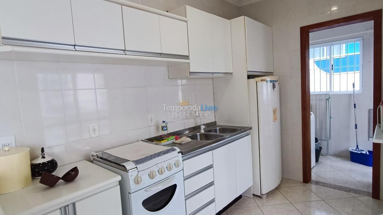 Apartamento para aluguel de temporada em Itapema (Meia Praia)