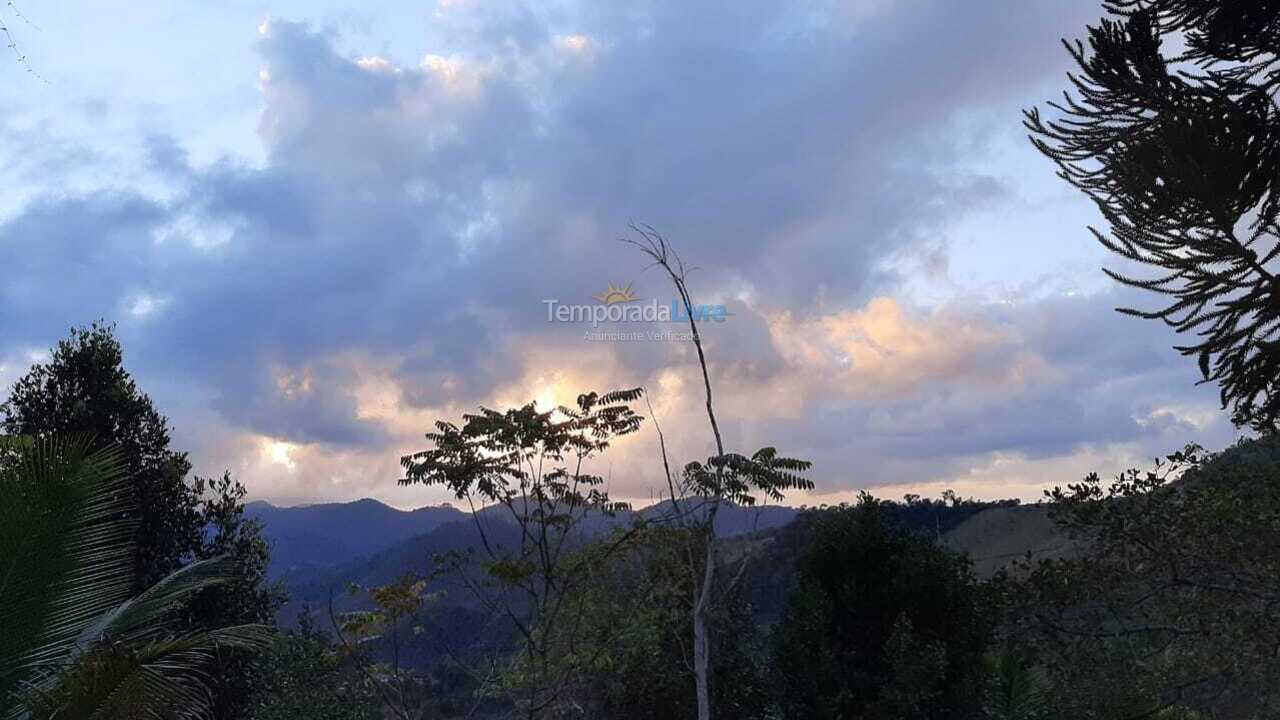 Granja para alquiler de vacaciones em Domingos Martins (Santa Isabel Es)