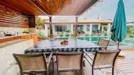 Excellent house 6/4 - Cond. Paradise - Close to the beach