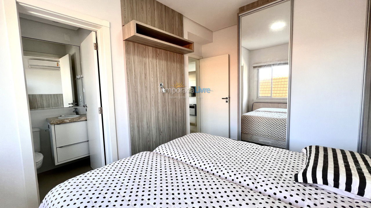 Apartamento para aluguel de temporada em Bombinhas (Canto Grande)