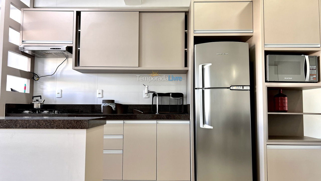 Apartamento para aluguel de temporada em Bombinhas (Canto Grande)