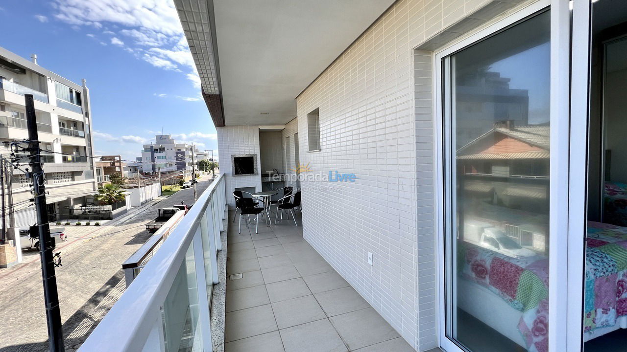 Apartamento para aluguel de temporada em Bombinhas (Canto Grande)