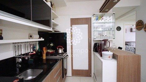 Self-catering apartment with pool and near the beach