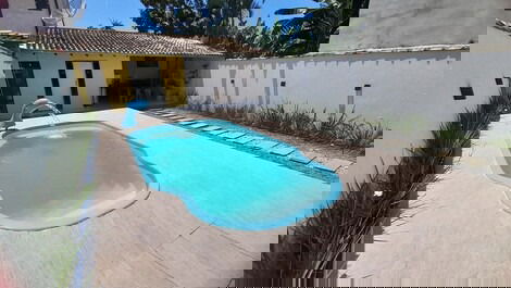 Casa Almeida con aire y piscina cerca del centro