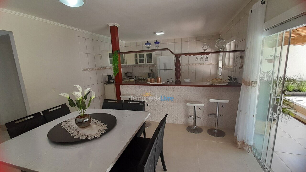 Casa para alquiler de vacaciones em Paraty (Caborê)