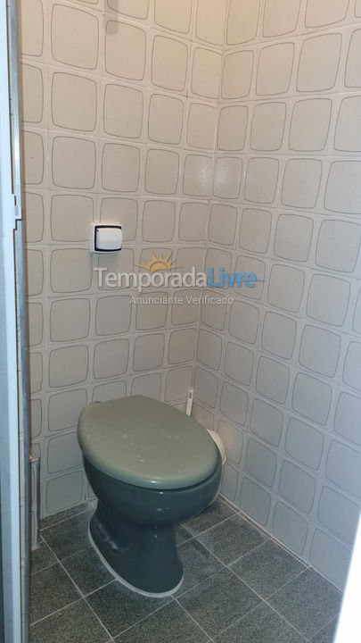 Apartamento para aluguel de temporada em Guarujá (Pitangueiras)