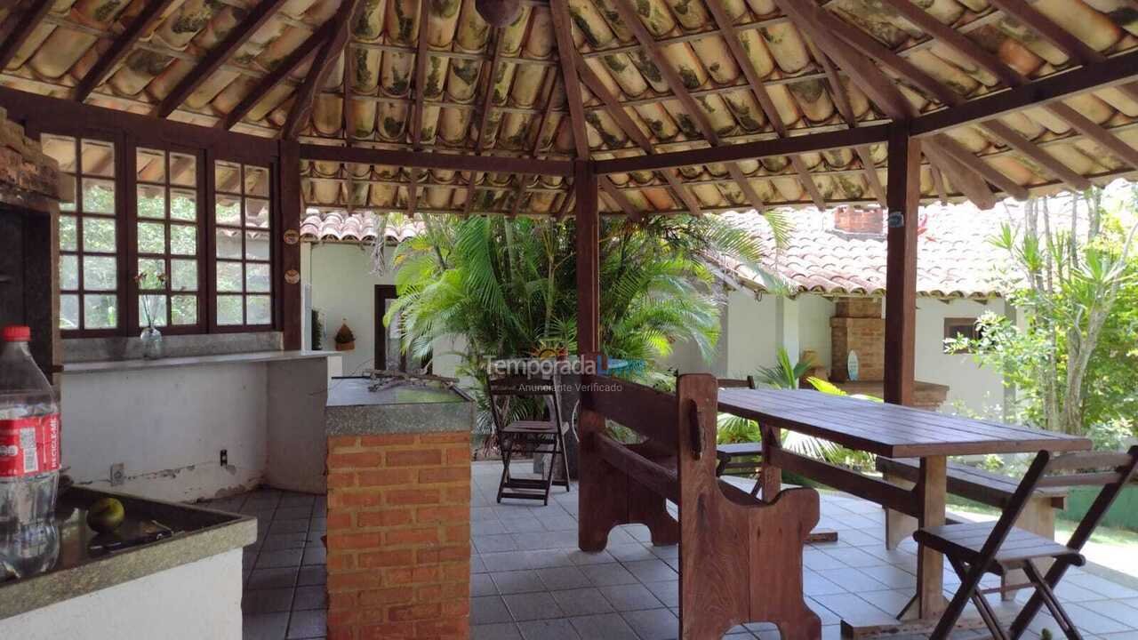 Casa para aluguel de temporada em Guarapari (Setiba)