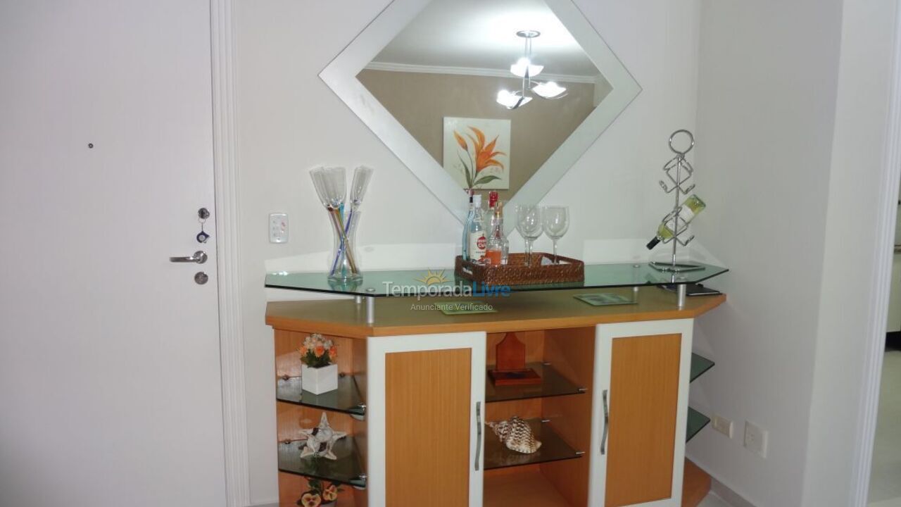 Apartamento para aluguel de temporada em Guarujá (Enseada)