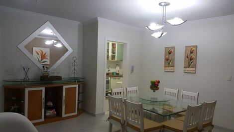 Apartamento Guarujá - Enseada - 3 Dormitórios - 1 Suite -10 pessoas