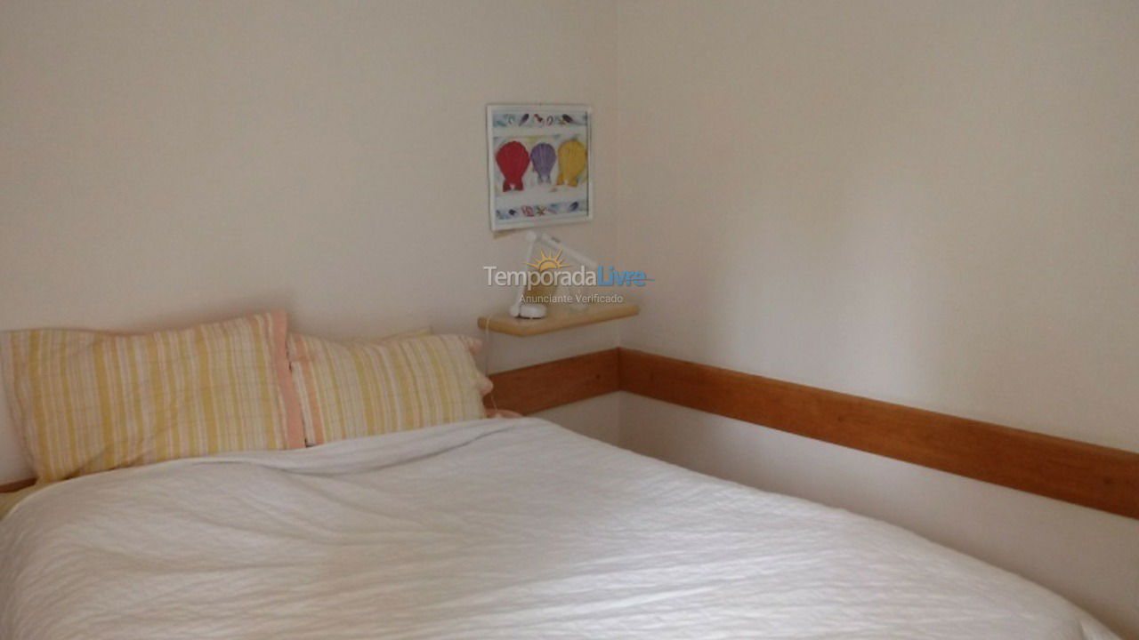 Apartamento para aluguel de temporada em Guarujá (Enseada)