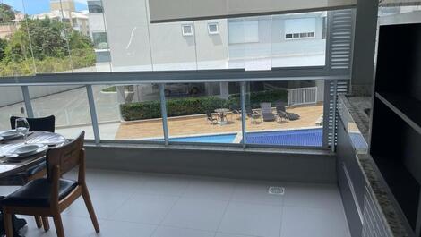 Apartment with 02 suites, swimming pool, games room, cinema, playground