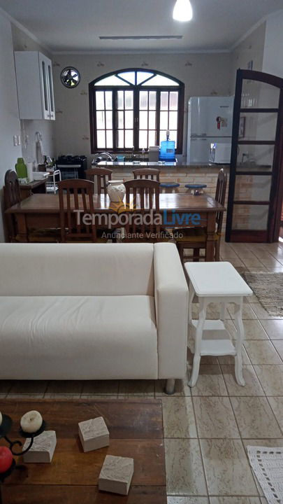 House for vacation rental in Bertioga (Condominio Morada da Praia)