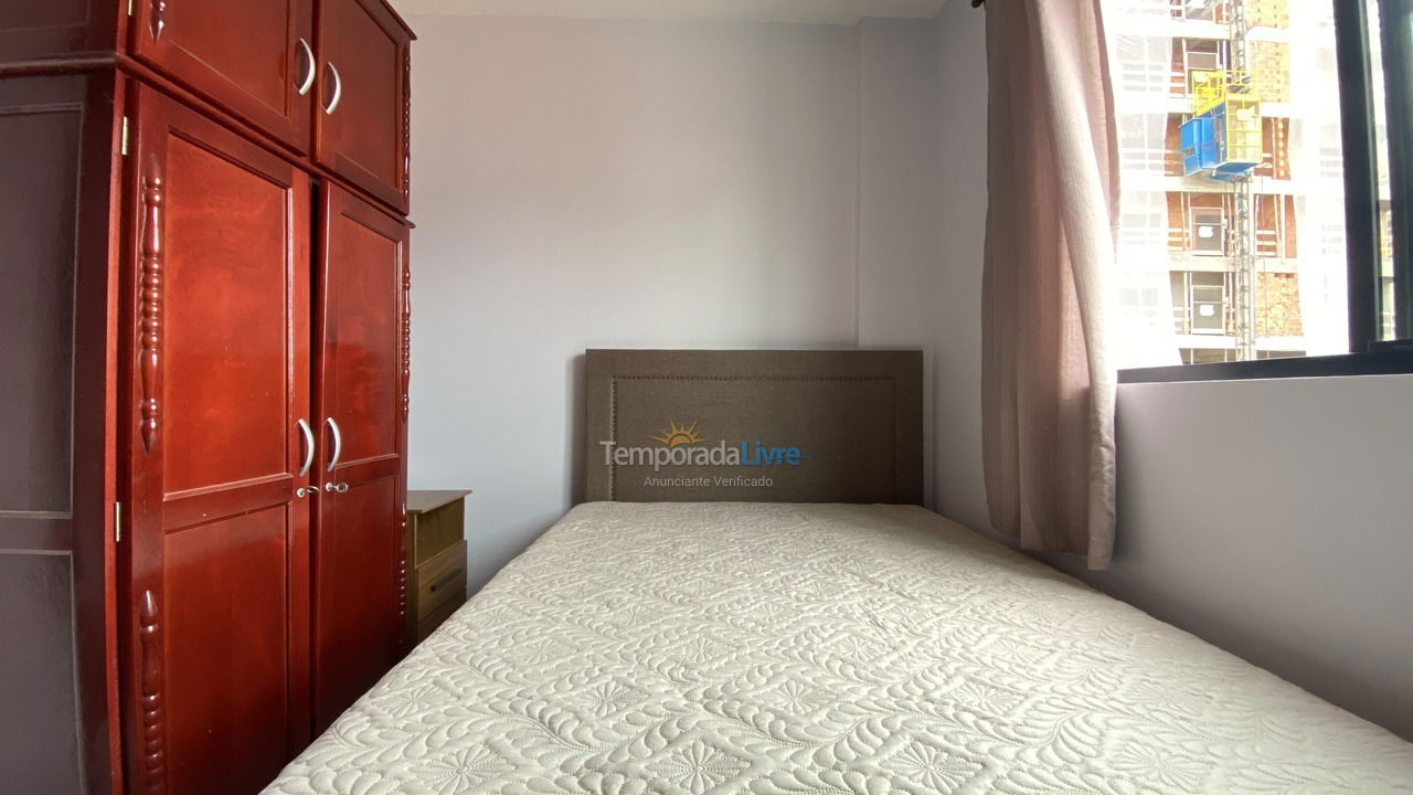 Apartamento para alquiler de vacaciones em Bombinhas (Praia de Bombas)