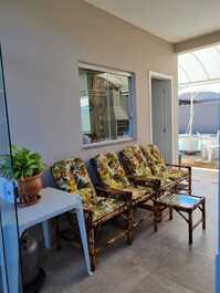Linda casa com piscina