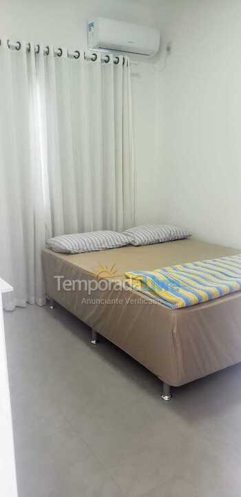 Casa para aluguel de temporada em Balneário Piçarras (Itacolomi)