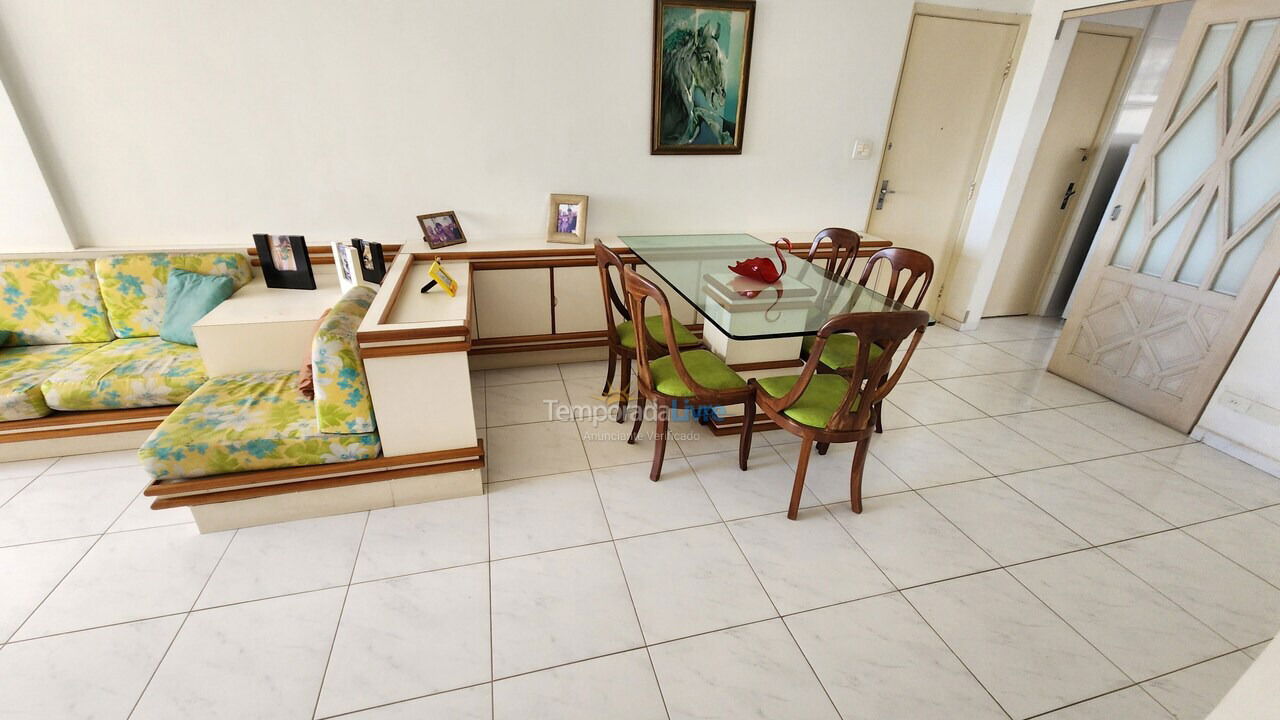 Apartamento para aluguel de temporada em Guarujá (Pitangueiras)