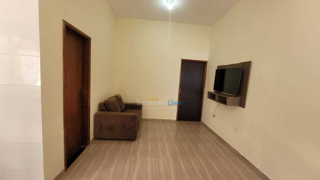 Casa para alquiler de vacaciones em Mongaguá (Florida Mirim)