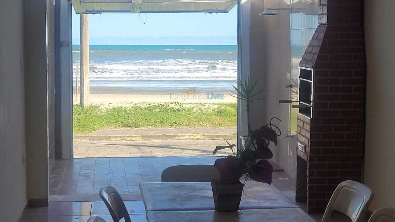 Casa para alquiler de vacaciones em Mongaguá (Florida Mirim)
