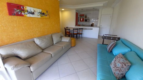 SIDE SEA VIEW - Praia dos Ingleses, sleeps 7 people