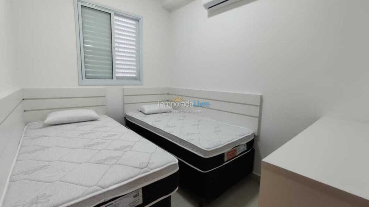Apartment for vacation rental in Ubatuba (Centro)