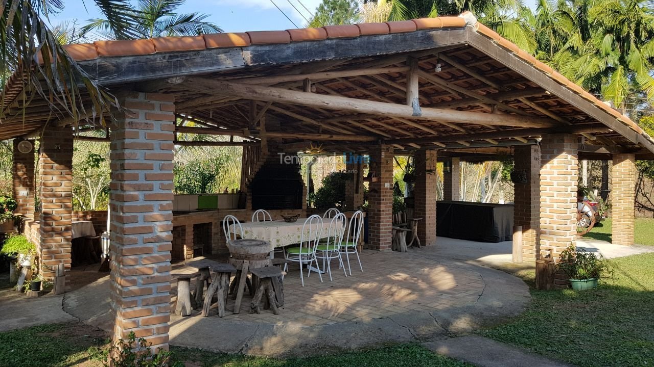 Granja para alquiler de vacaciones em Paraibuna (Bairro Campo Redondo)
