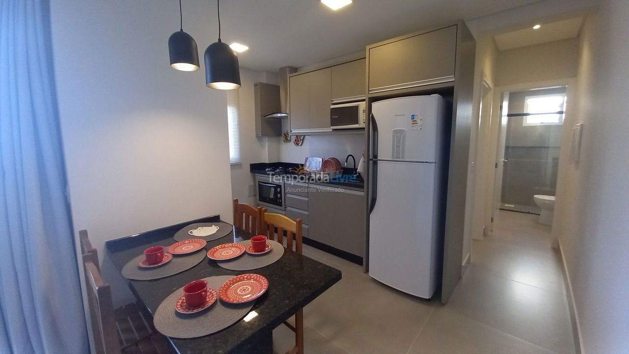 Apartamento para aluguel de temporada em Florianopolis (Praia dos Ingleses)