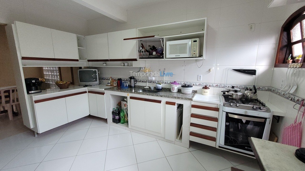 Casa para aluguel de temporada em Arraial do Cabo (Macedônia)