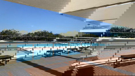Apartamento com vista mar em condomínio Club com saída para o mar !