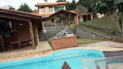 Excellent country house in Atibaia and views of Pedra Grande