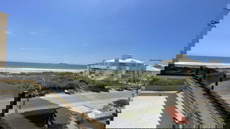 Cobertura 4 dormitórios com vista mar.